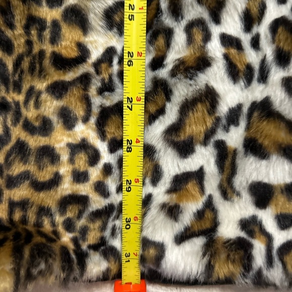 faux leopard fur coat by Lanshofei size large excellent condition - Picture 7 of 8